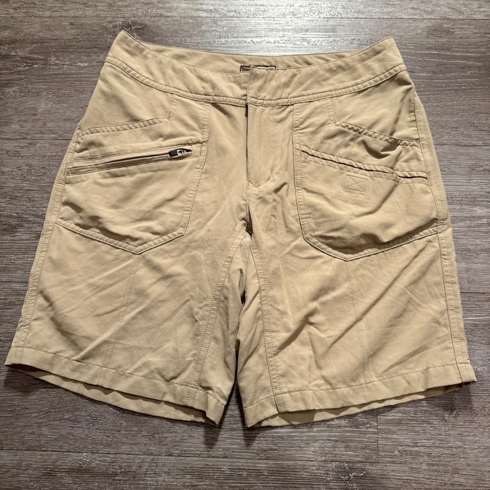 REI Shorts Womens 4 Tan Nylon Spandex Hiking Outdoor Gorpcore Minimalist Casual